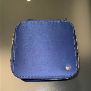 Stony Clover Lane iridescent navy jewelry box new